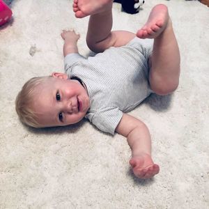 Meet your Posher, Larissa